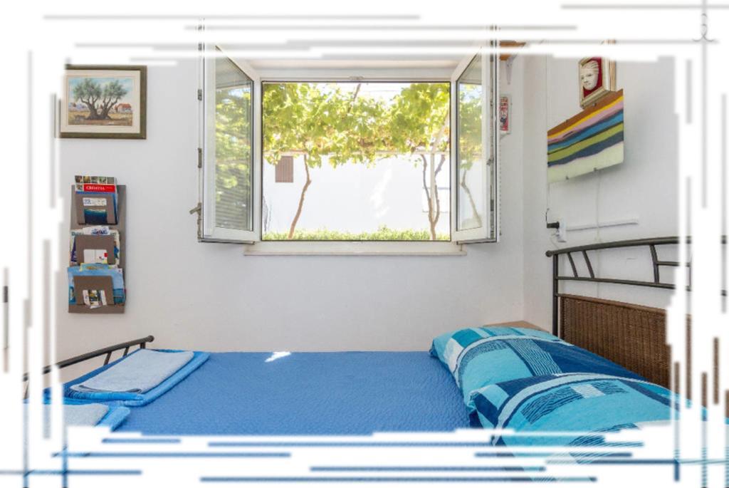 Hostel Oktarin Каштела Номер фото