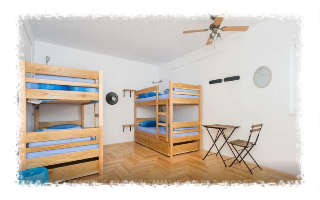 Hostel Oktarin Каштела Номер фото